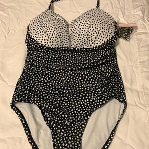 NWT Victoria’s Secret The Angle One Piece Bathing Suit